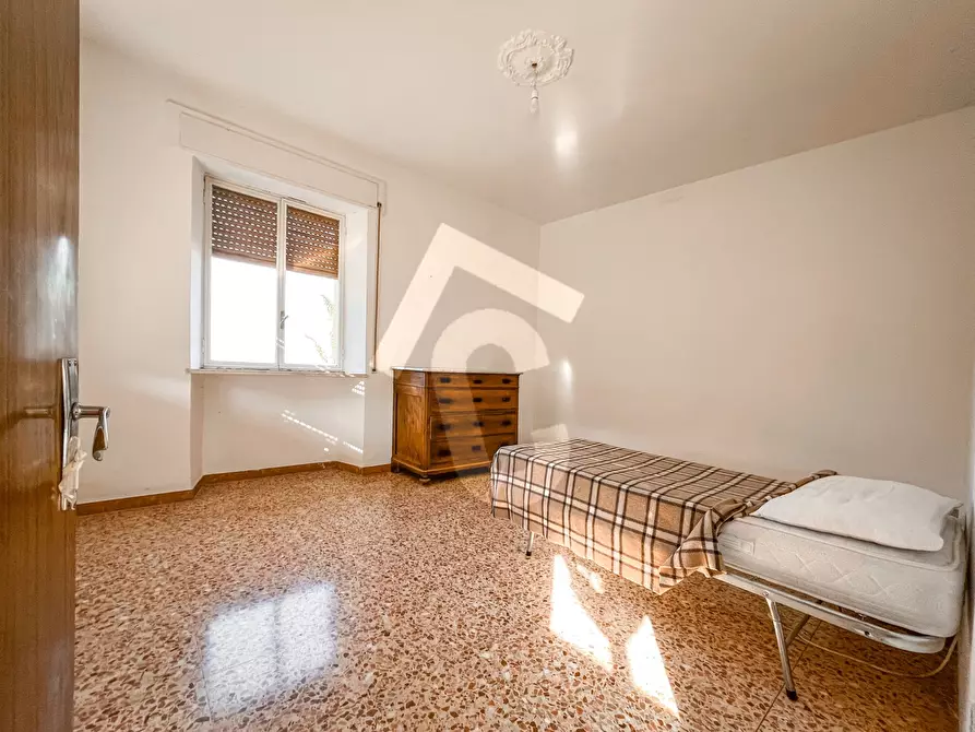 Immagine 36 di Rustico / casale in vendita  a Staffolo