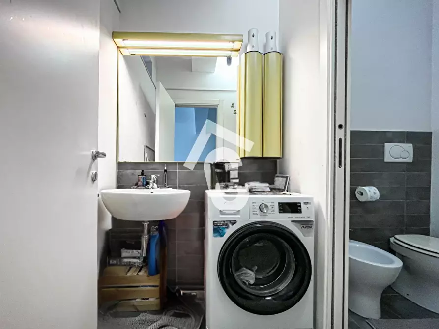 Immagine 11 di Monolocale in vendita  a Jesi