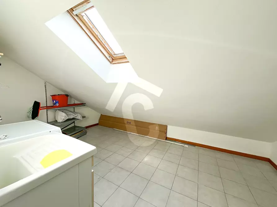 Immagine 21 di Trilocale in affitto  a Jesi