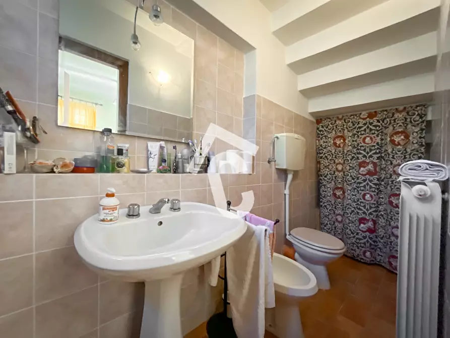 Immagine 18 di Rustico / casale in vendita  a Senigallia