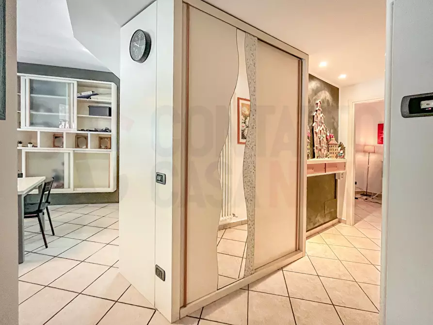 Immagine 5 di Appartamento in vendita  a Jesi