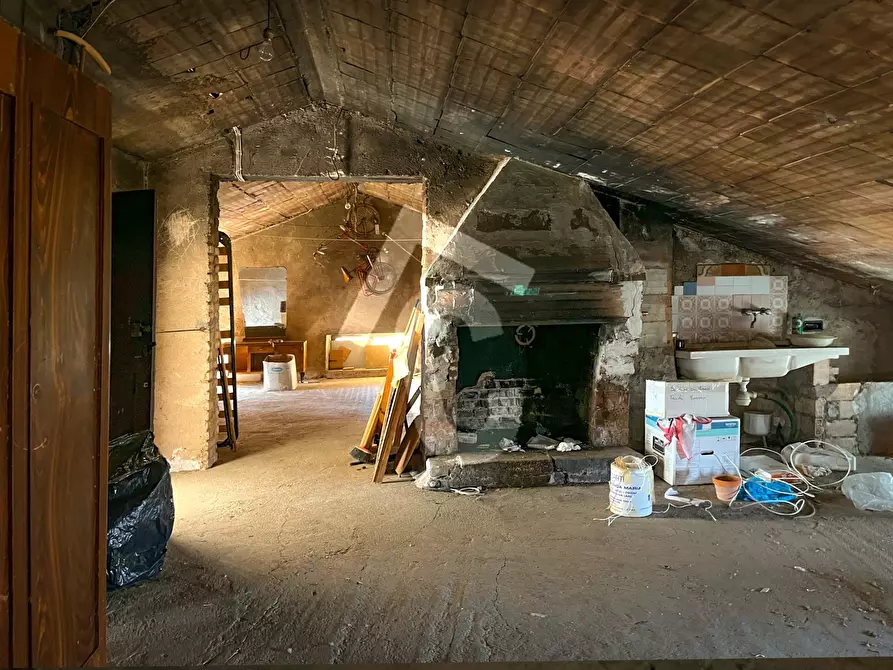 Immagine 43 di Rustico / casale in vendita  a Staffolo