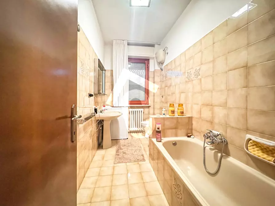 Immagine 12 di Appartamento in affitto  a Jesi