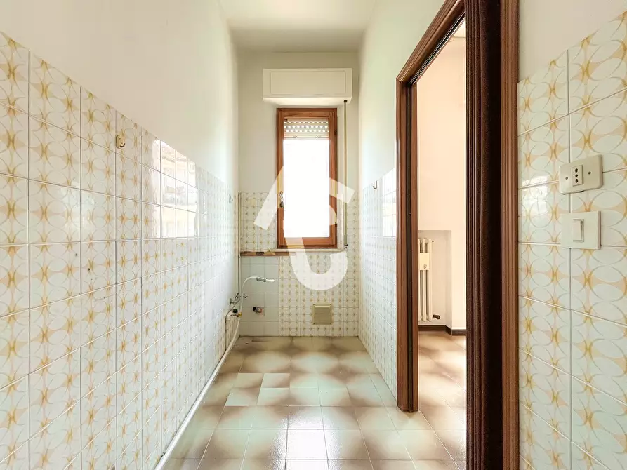 Immagine 5 di Appartamento in vendita  a Jesi