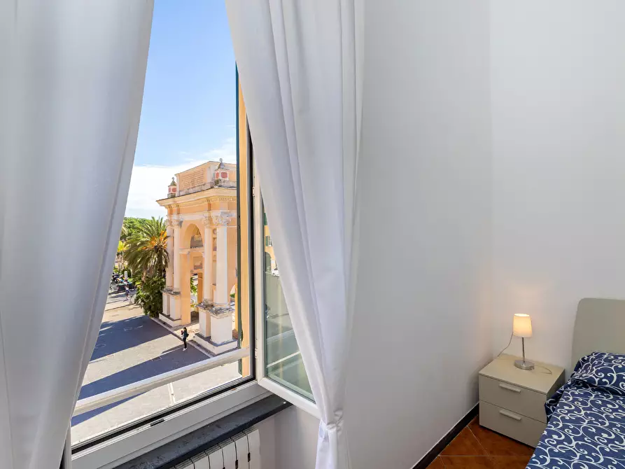 Immagine 18 di Trilocale in affitto  in Piazza Vittorio Emanuele II 5 a Finale Ligure