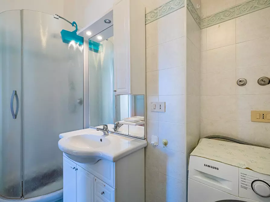 Immagine 31 di Trilocale in affitto  in Piazza Vittorio Emanuele II a Finale Ligure