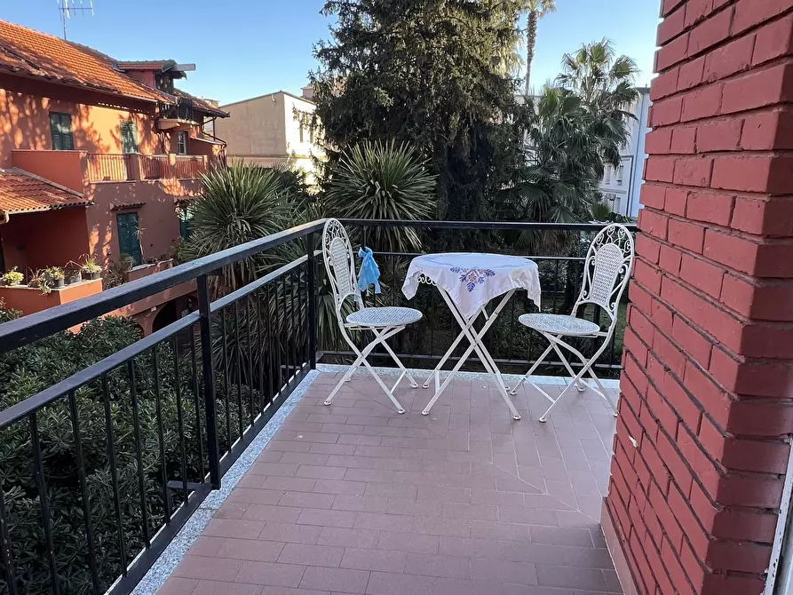 Immagine 13 di Bilocale in vendita  in Via del Cigno a Finale Ligure