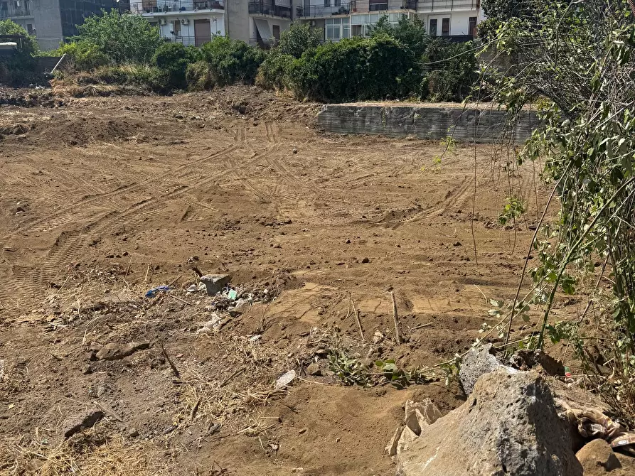 Immagine 4 di Terreno industriale in vendita  a Tremestieri Etneo