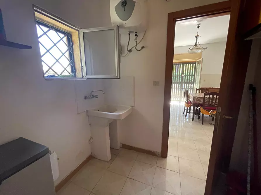 Immagine 15 di Appartamento in vendita  a Tremestieri Etneo