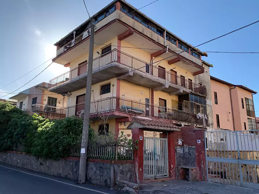 Immagine 3 di Casa bifamiliare in vendita  a Mascalucia