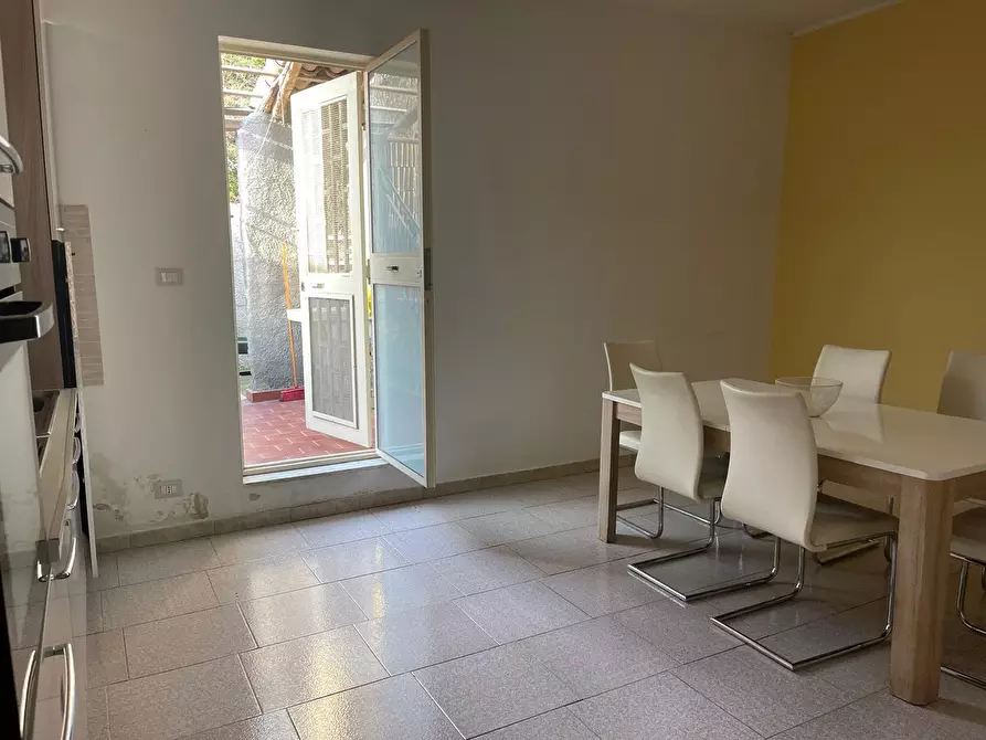 Immagine 8 di Casa indipendente in vendita  a Tremestieri Etneo