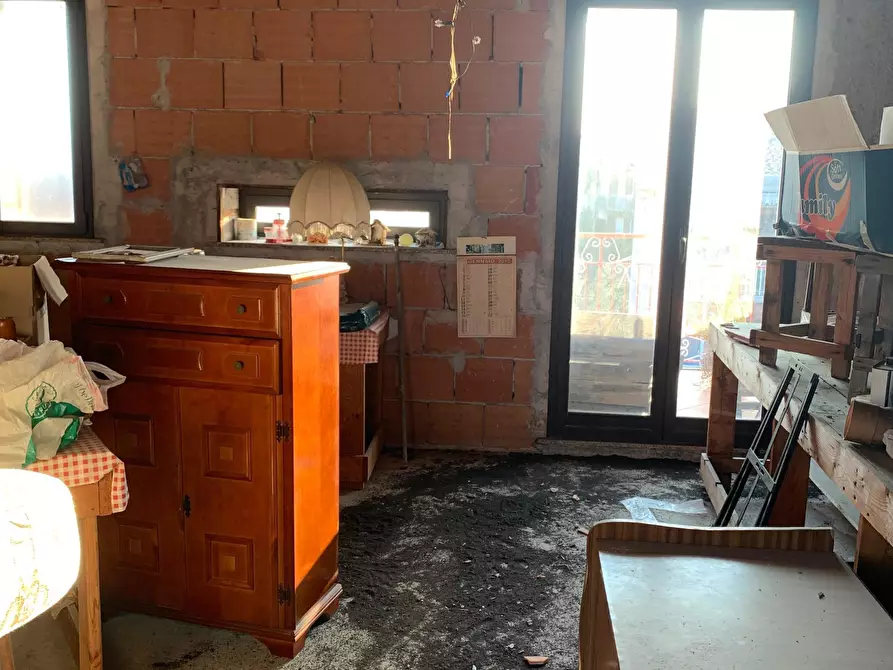 Immagine 12 di Casa indipendente in vendita  a Tremestieri Etneo
