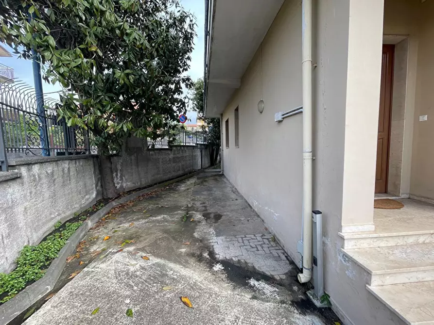 Immagine 8 di Villa in vendita  a Pedara