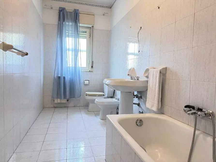 Immagine 11 di Appartamento in vendita  a Gravina Di Catania