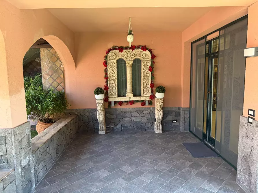 Immagine 29 di Villa in vendita  a Sant'agata Li Battiati