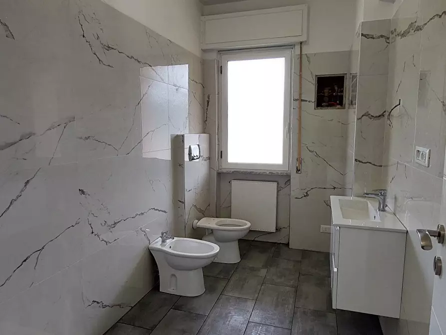 Immagine 13 di Trilocale in vendita  in Piazza Eugenio Marchese a Busalla