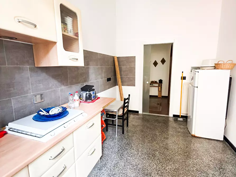 Immagine 3 di Appartamento in vendita  in Via Tortosa a Genova