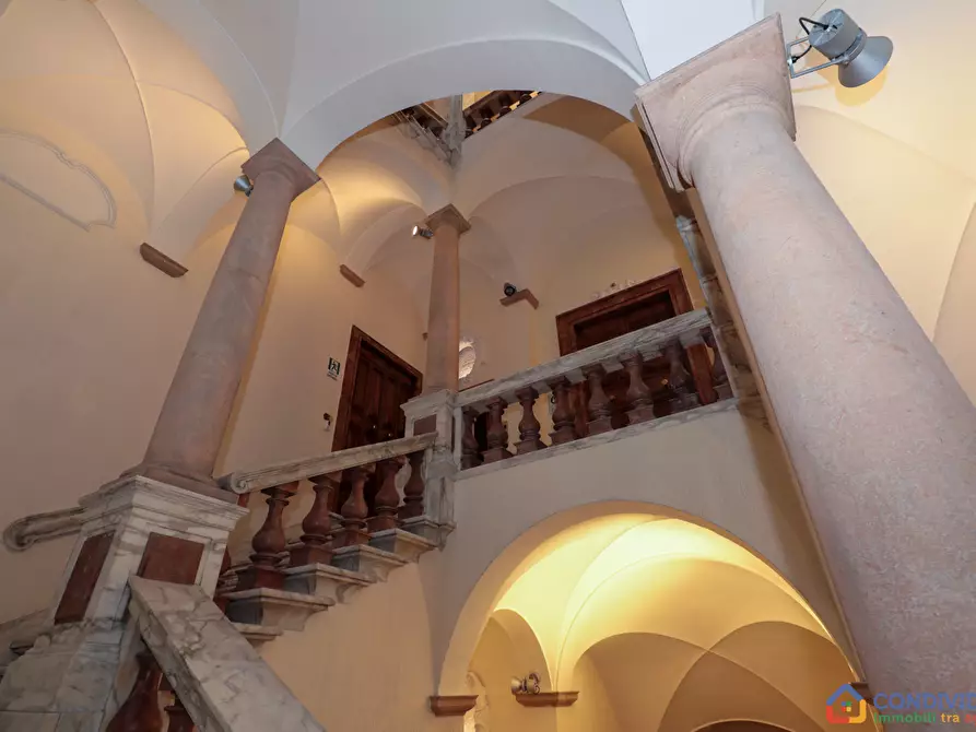 Immagine 38 di Albergo/B&B/Residence in affitto  in Piazza della Nunziata 5 a Genova