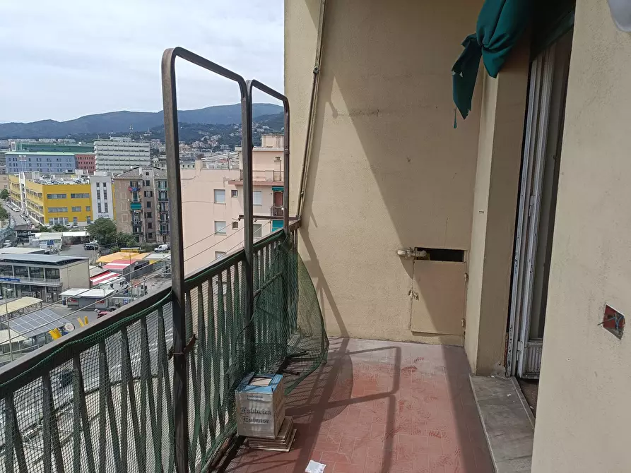 Immagine 13 di Appartamento in vendita  in Via dell'Acciaio 125 a Genova