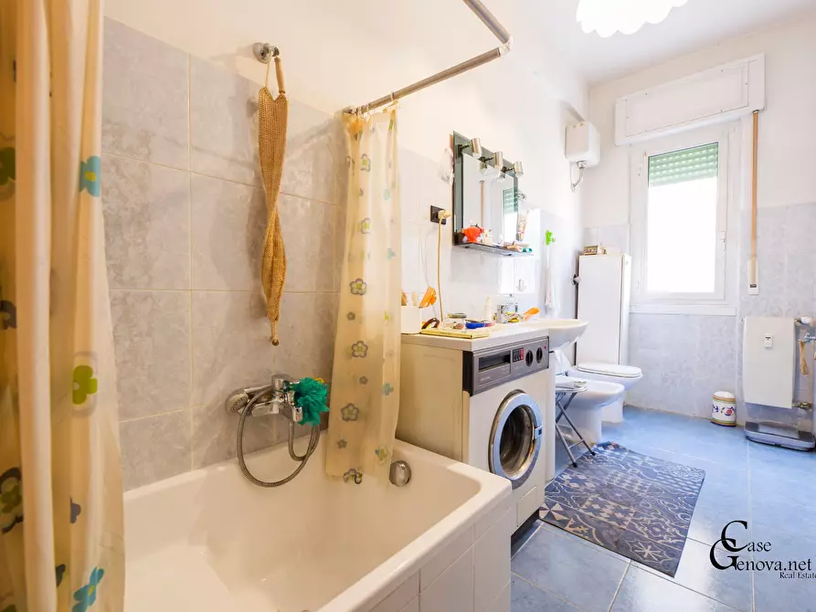 Immagine 11 di Appartamento in vendita  in Via Fereggiano 173 a Genova