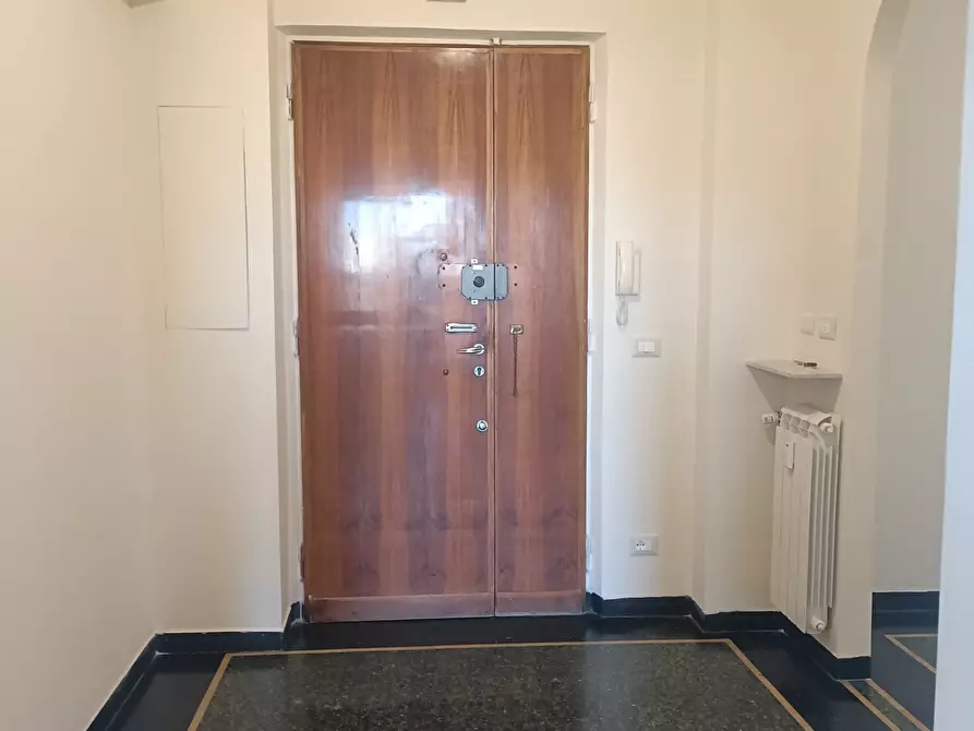 Immagine 5 di Appartamento in affitto  in Via Canevari 24 a Genova