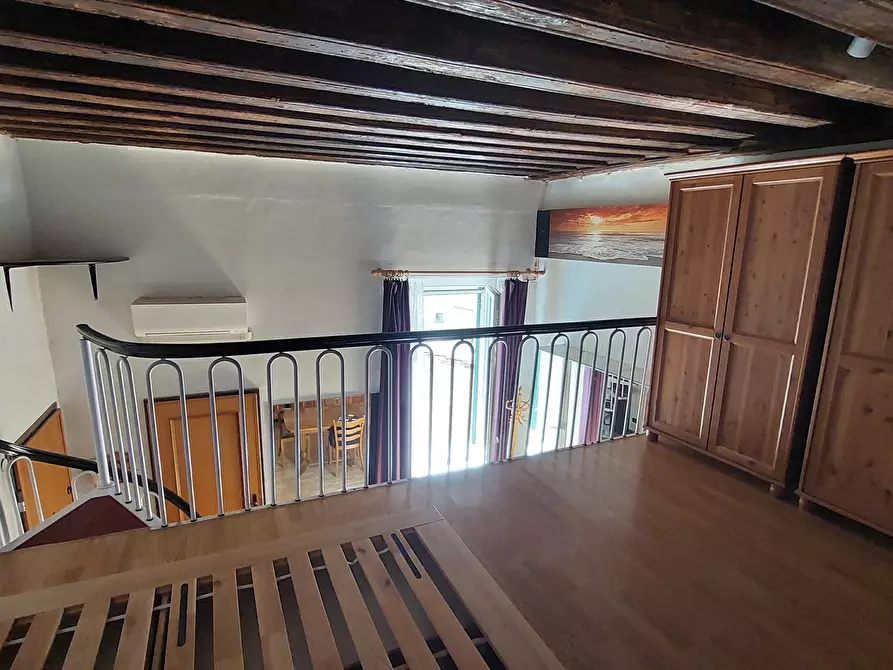 Immagine 13 di Bilocale in vendita  in Vico Squarciafico a Genova