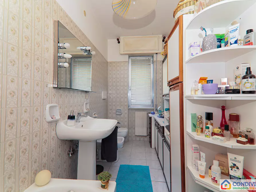 Immagine 30 di Appartamento in vendita  in Via Mulinetti 48 a Recco