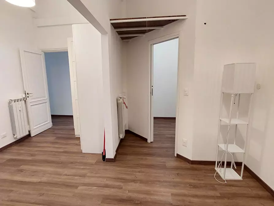 Immagine 21 di Trilocale in vendita  in Corso Magenta a Genova