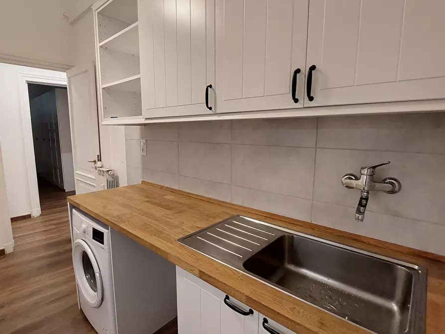 Immagine 33 di Trilocale in vendita  in Corso Magenta a Genova