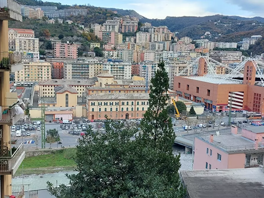 Immagine 26 di Trilocale in vendita  in Via Leonardo Montaldo 24 a Genova