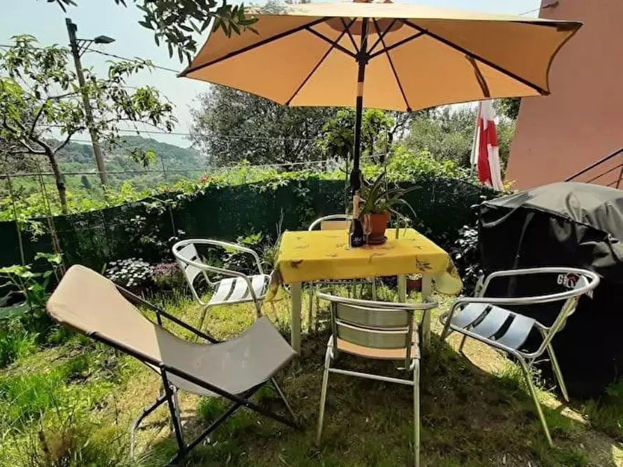 Immagine 1 di Trilocale in vendita  in Via Lanfranco Alberico 44 a Genova