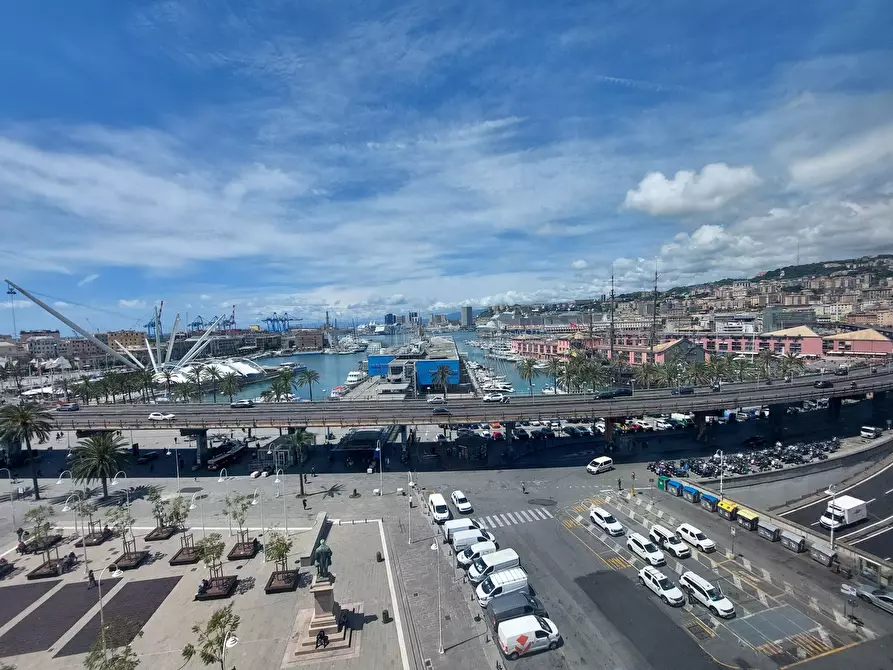 Immagine 1 di Ufficio in vendita  in Via di Sottoripa a Genova