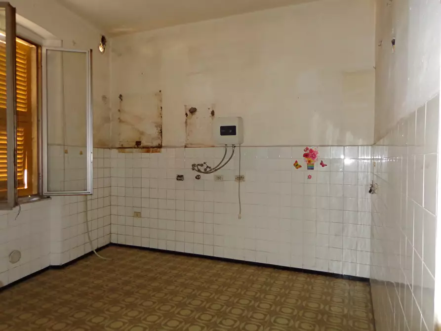 Immagine 13 di Appartamento in vendita  in Via Tonale 27 a Genova