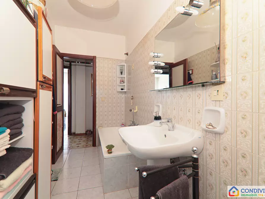 Immagine 29 di Appartamento in vendita  in Via Mulinetti 48 a Recco