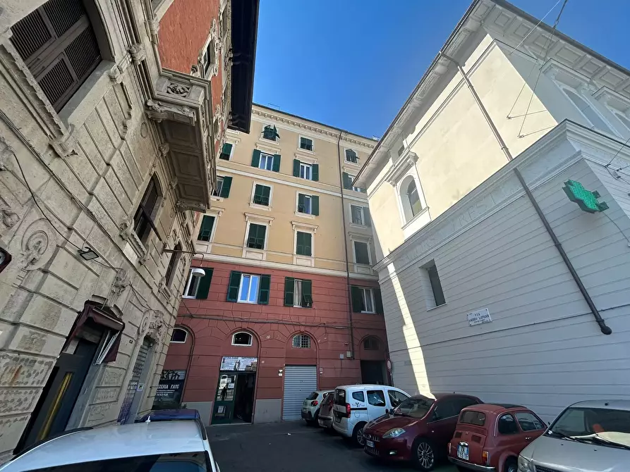 Immagine 32 di Pentalocale in vendita  in Via di Fassolo 3 a Genova