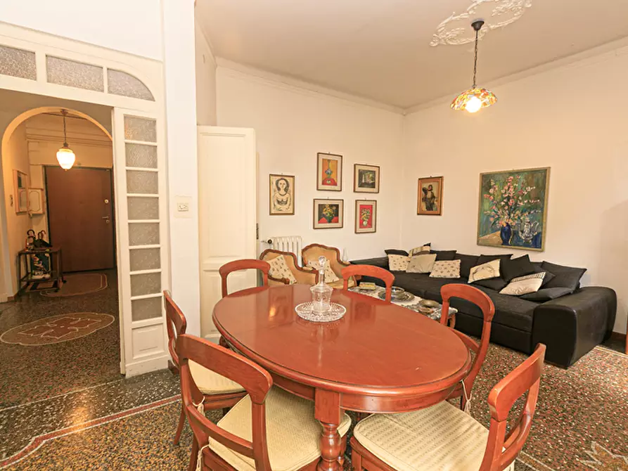 Immagine 45 di Pentalocale in vendita  in Via Benvenuto Cellini 16 a Genova