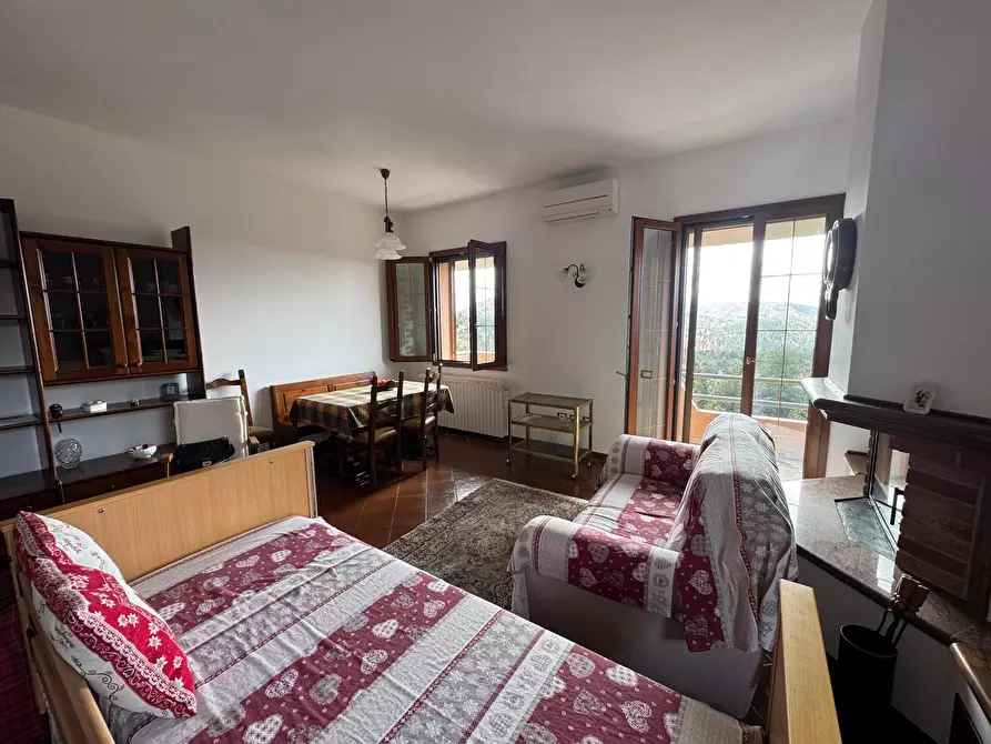 Immagine 5 di Casa semindipendente in vendita  a Ceranesi