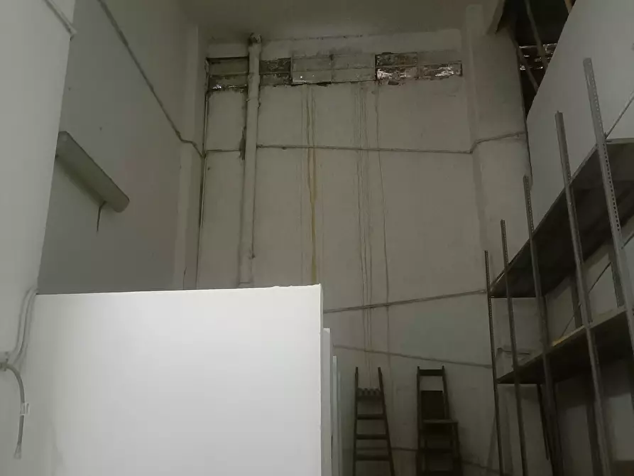 Immagine 10 di Attività artigianale in vendita  in Via Terpi 43R a Genova