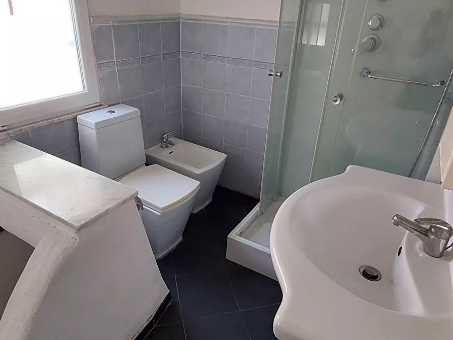 Immagine 18 di Bilocale in vendita  in Vico Squarciafico a Genova