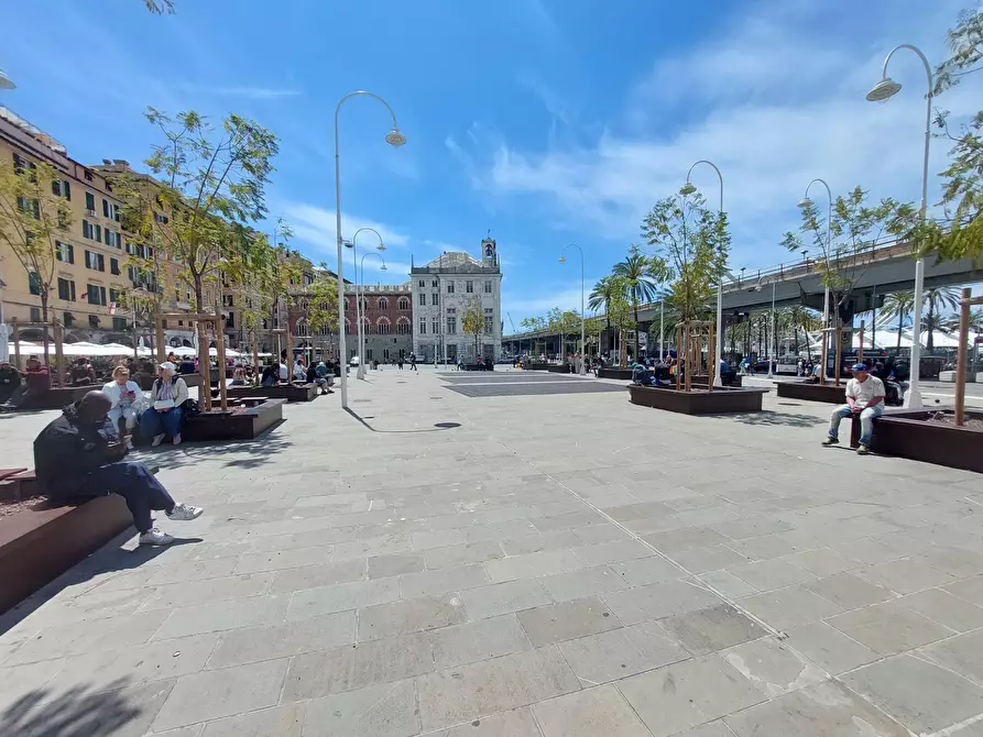 Immagine 28 di Trilocale in vendita  in Via di Sottoripa a Genova