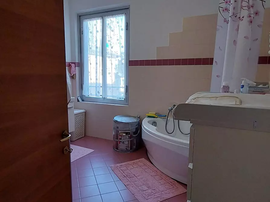 Immagine 21 di Trilocale in vendita  in Corso Luigi Andrea Martinetti a Genova