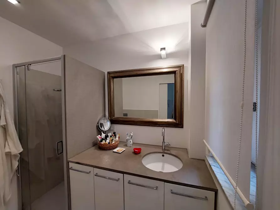 Immagine 31 di Trilocale in vendita  in Via Ameglia a Genova