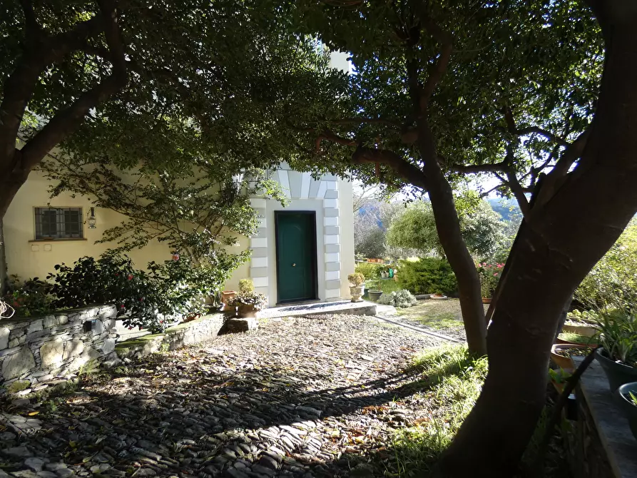 Immagine 38 di Casa indipendente in vendita  a Genova