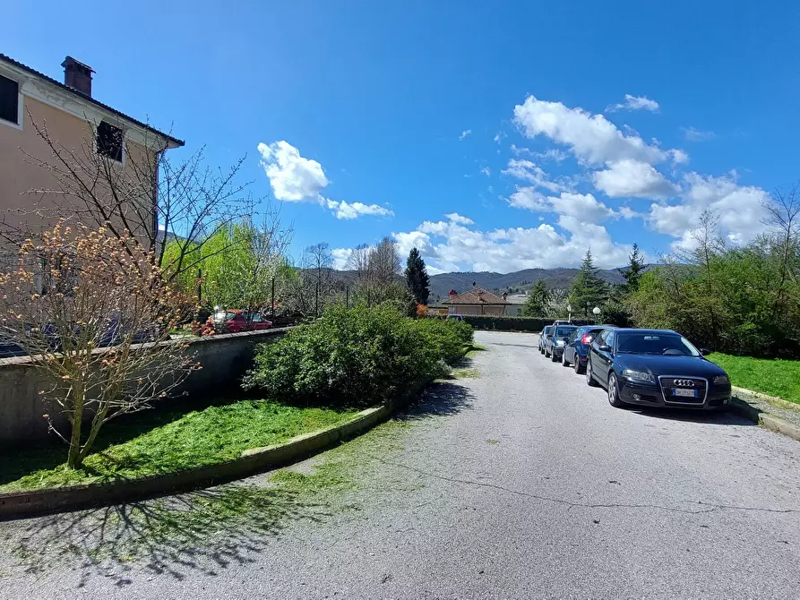 Immagine 62 di Trilocale in vendita  in Piazza Eugenio Marchese a Busalla