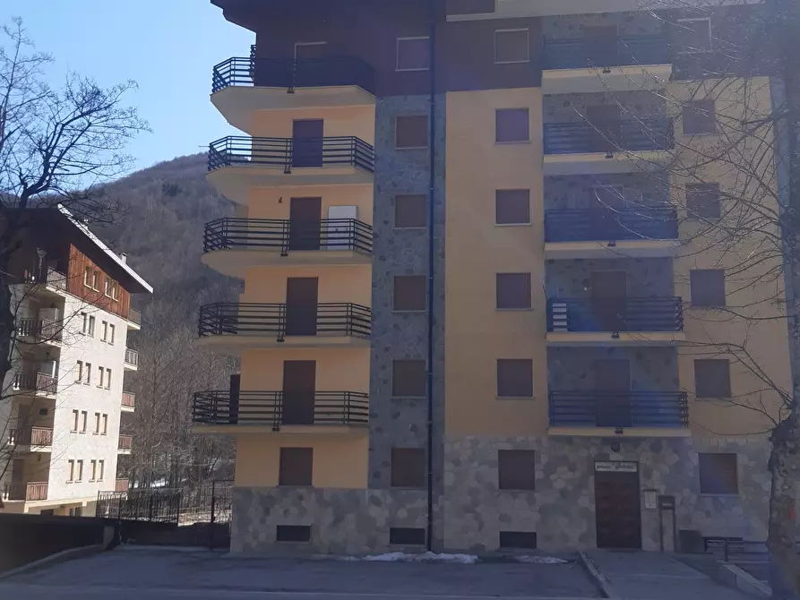 Immagine 2 di Bilocale in vendita  in Corso Nizza 91 a Limone Piemonte