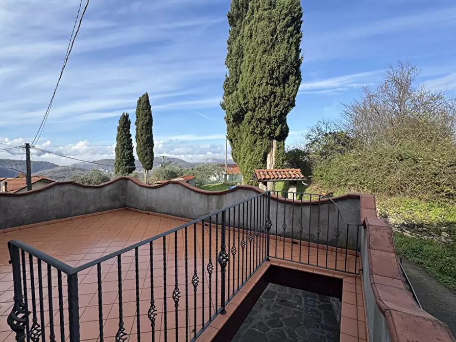 Immagine 39 di Casa semindipendente in vendita  in Via Pascoli 1 a Fivizzano