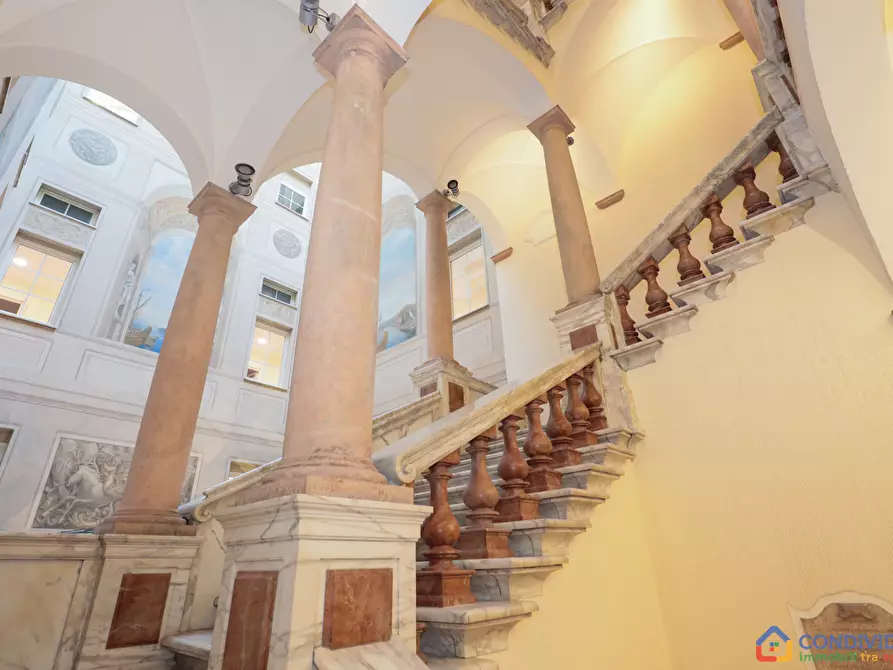Immagine 33 di Albergo/B&B/Residence in affitto  in Piazza della Nunziata 5 a Genova