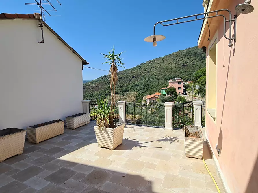 Immagine 8 di Villa in vendita  in Via Margherita Morteo Ollandini 115 a Alassio