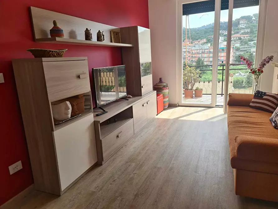 Immagine 10 di Trilocale in vendita  in Via Cristoforo Colombo 5 a Andora