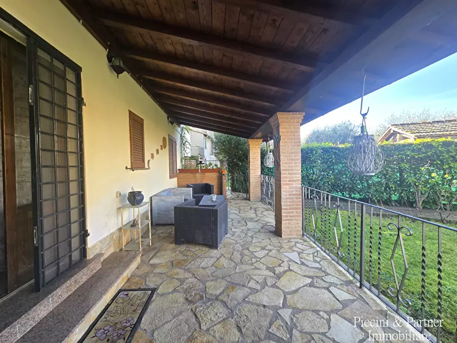 Immagine 22 di Casa bifamiliare in vendita  in Piazzale Umbria a Castiglione Del Lago